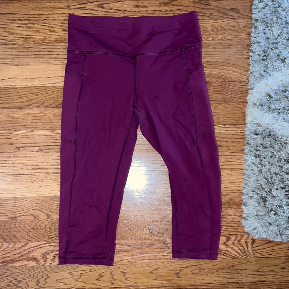 Lululemon Mind Over Miles Crop 17”